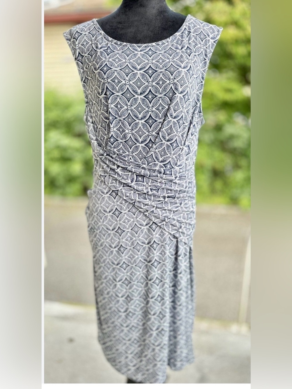 Kut from the Kloth Black and White Ruched Sheath Midi Dress